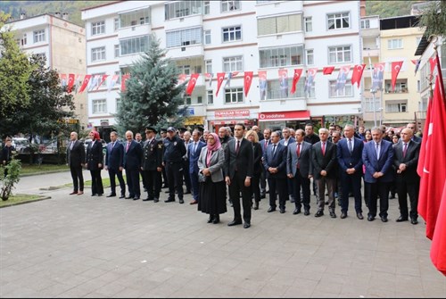 29 Ekim Cumhuriyet Bayramı Çelenk Sunma Töreni İcra Edildi 