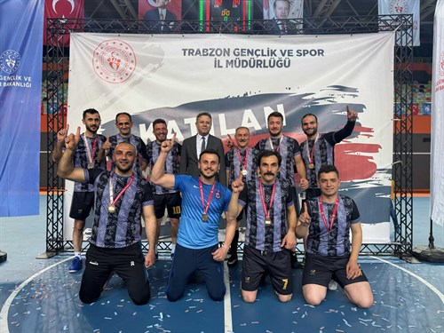 Şampiyon Maçka Kaymakamlığı Futsal Takımı